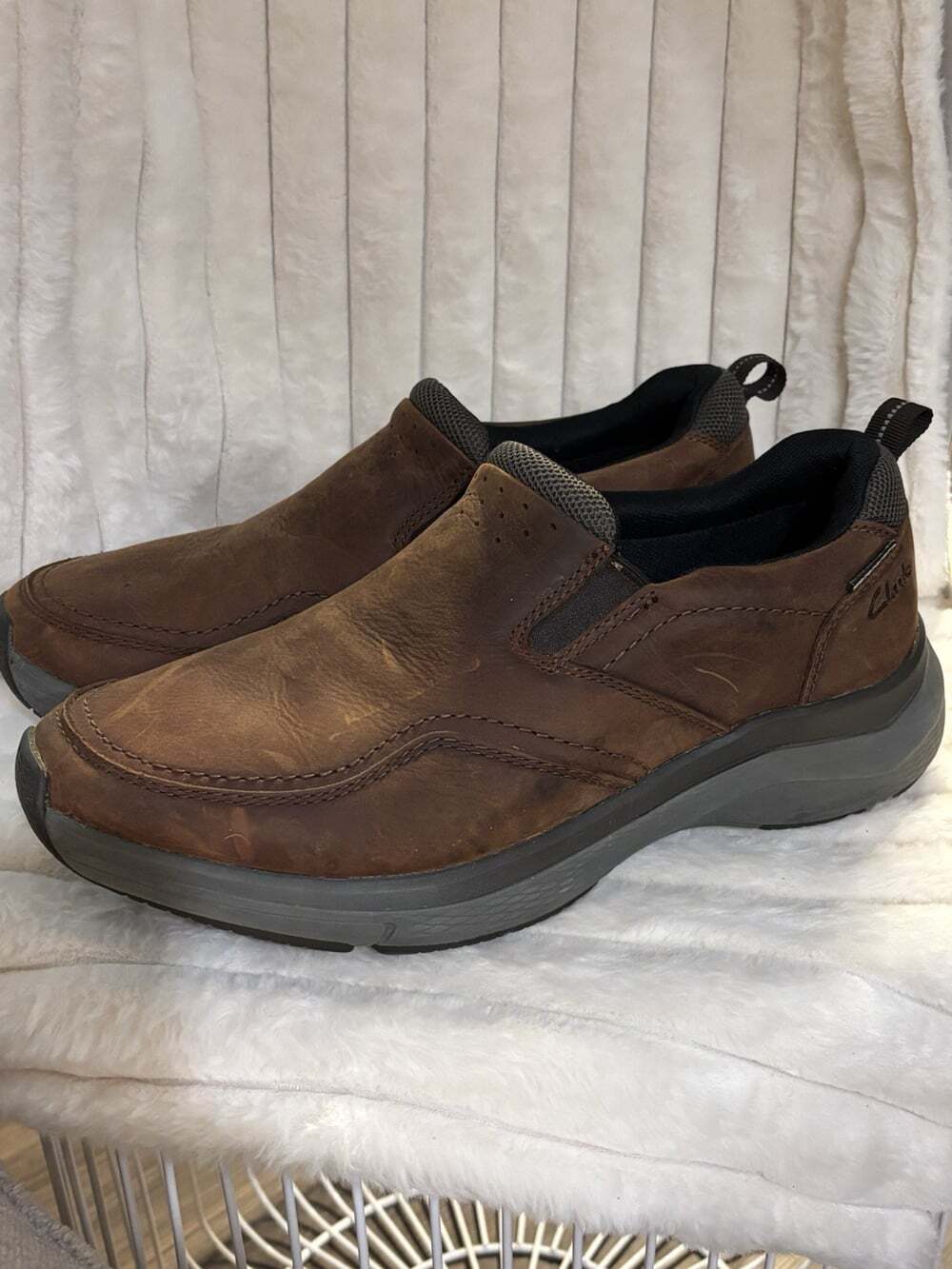 Clarks Wavewalk Men's 10.5 Brown Leather Slip On Casual Walking Shoes